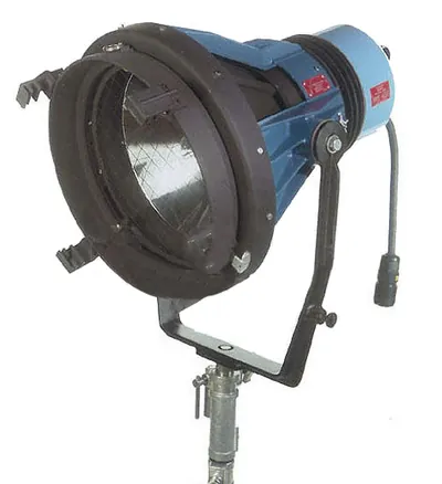 HMI 4K LTM PAR light head with lens set
