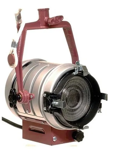 Mole Richardson 650 watt Tweenie tungsten fresnel